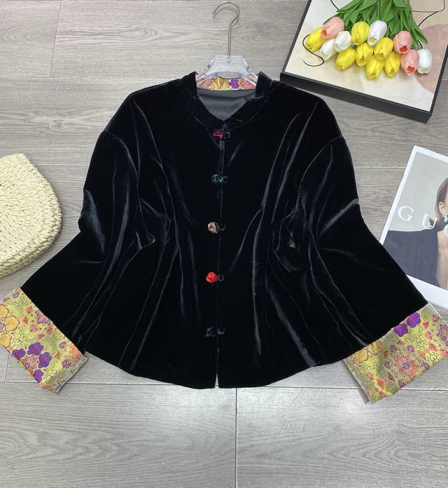 The hottest fashionable and versatile high-quality silk velvet jacket is now av