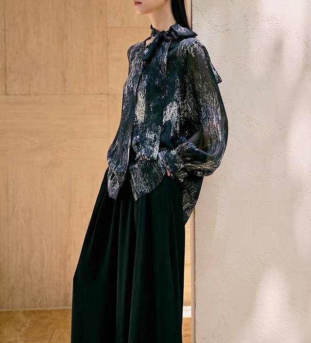 Hot spot Silk gradient print ribbon top Spot S-Xl