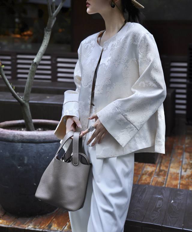 Hot new arrivalHigh-end retro jacquard loose flared sleeves side pockets tempera