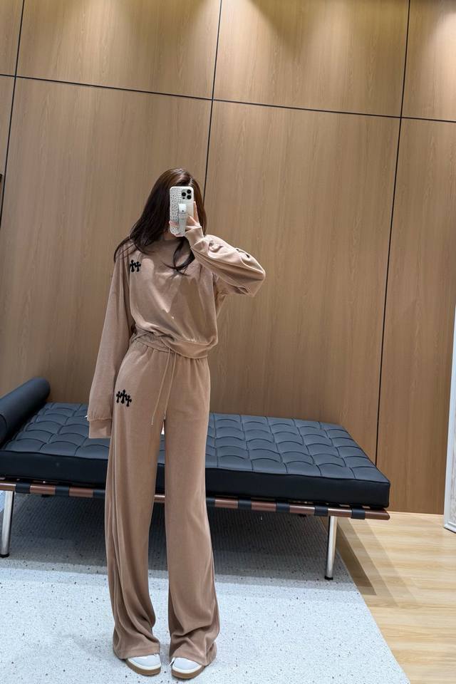 Cro* flocked cross embroidery round neck long-sleeved sweatshirt with elastic w