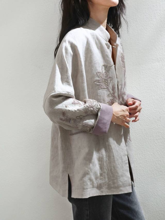 High-end luxury heavyweight model Handcrafted with single-stitch beading, this n