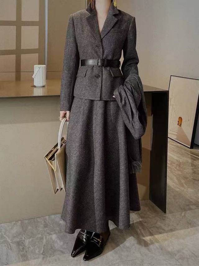 Diyu counter same suit worsted wool stand-up suit skirt delivery belt Smlxl