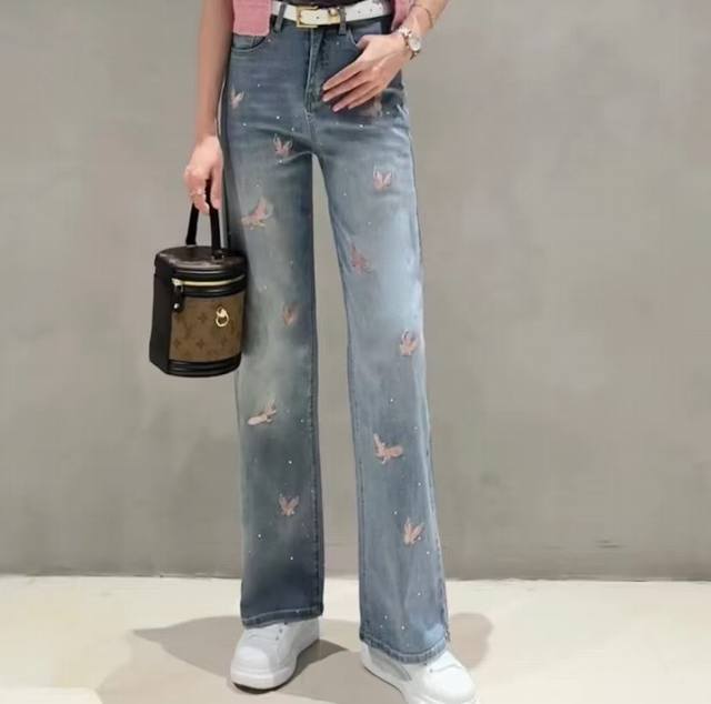 New high-quality jeans with embroidery and hot diamond decoration, slightly str