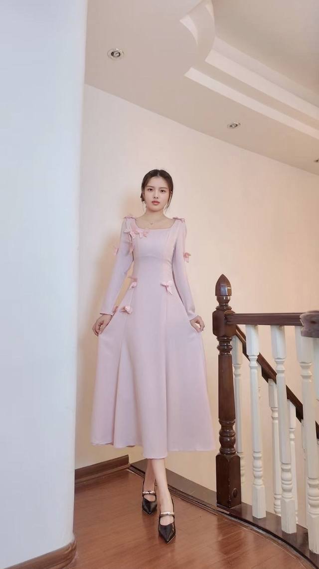 Aw Romantic Applique Swing Dress Color: Pink Blue Sizes: M-L Xl Xxl M Shoulder W