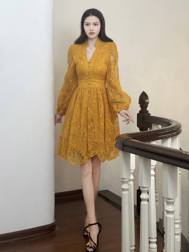 Aw Retro Lace Dress Color: Green and Yellow Sizes: M-L, Xl-Xxl Size M: Shoulder