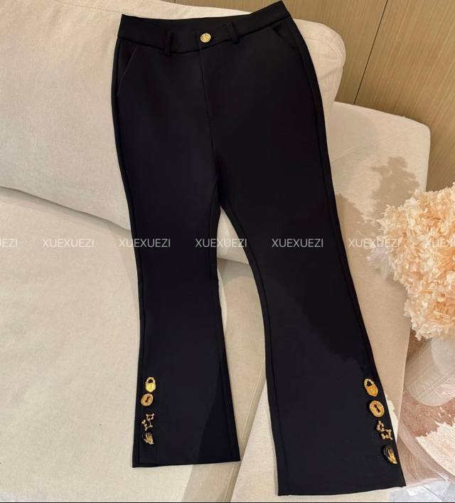 Niche design irregular single-breasted nine-point flared pants, custom logo butt