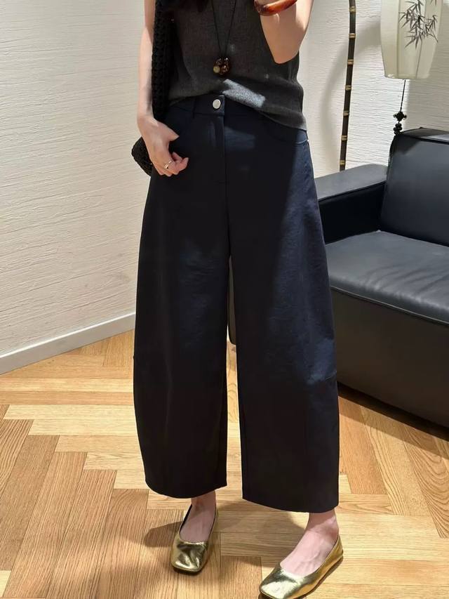 Retro loose scimitar wide-leg casual pants with crisp texture, simple style, lar