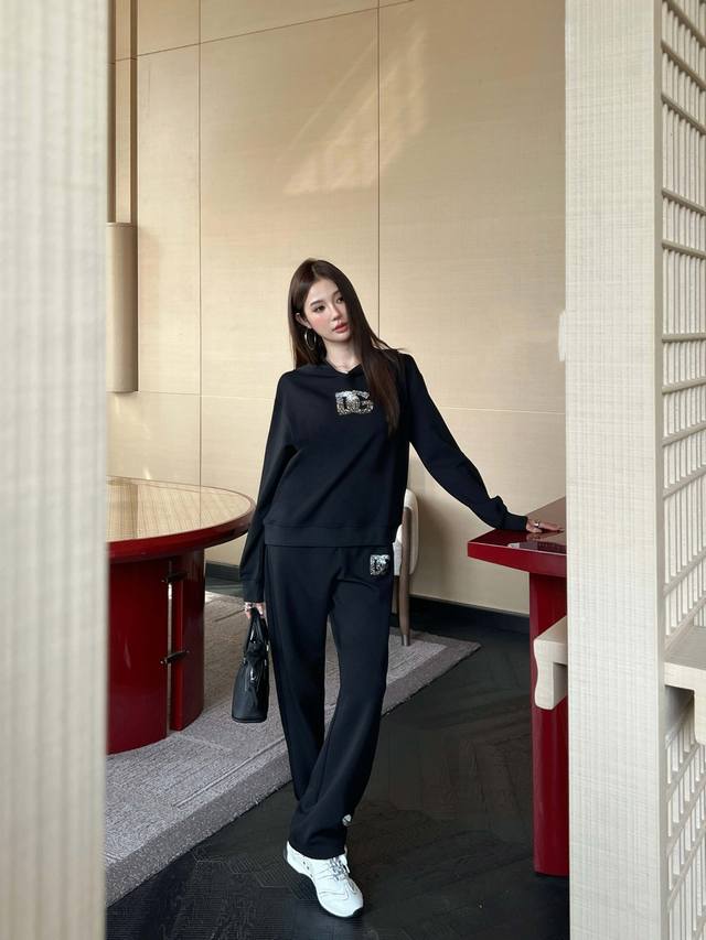 25Ss new casual suit for lazy people, a fashionable match of hooded casual sweat