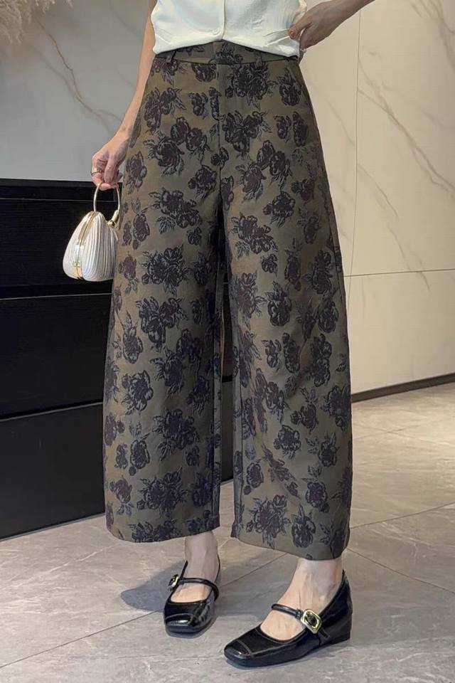 Hot-selling fashionable and versatile high-quality rayon jacquard cropped pants