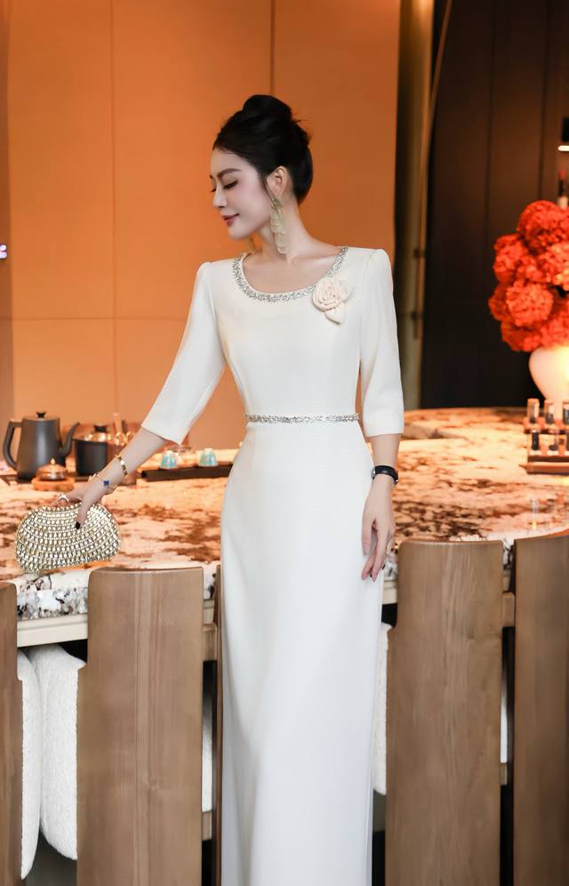 Autumn and winter new beaded dress Brand: Turkish series Color: white rose red S