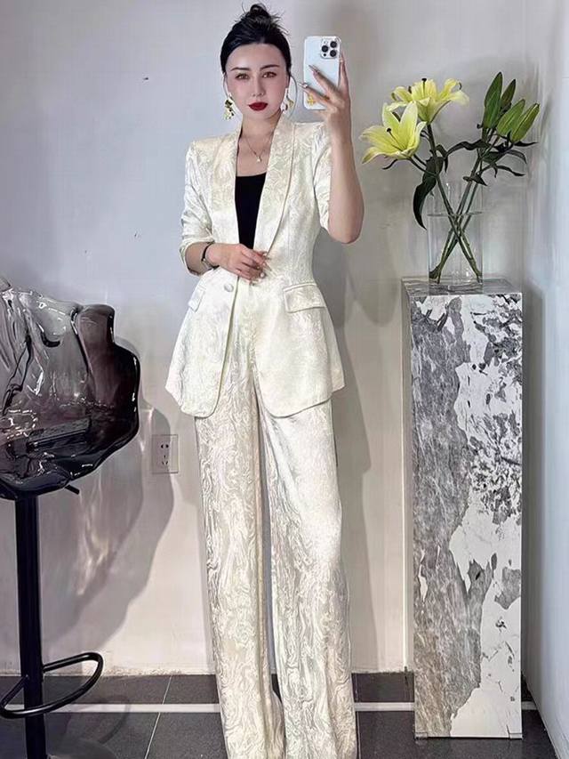 Super popular long-term delivery silk jacquard short-sleeved suit set customized