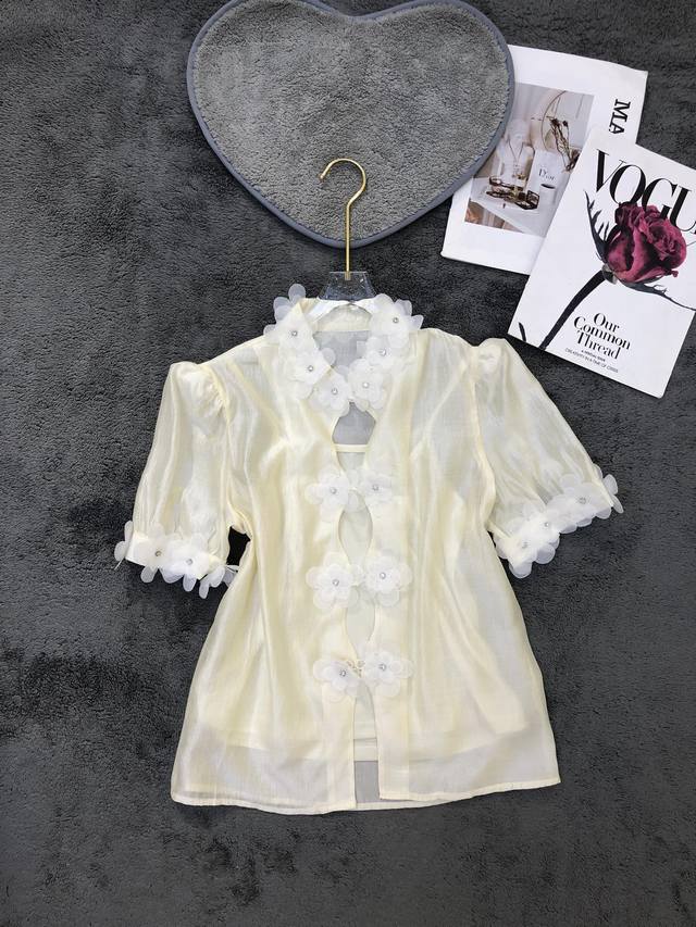 Design flower buttons this year popular beautiful three-dimensional flower two-p