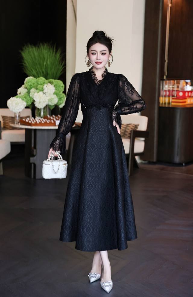 Original lace high-end small diamond pattern jacquard exquisite beaded dress Up