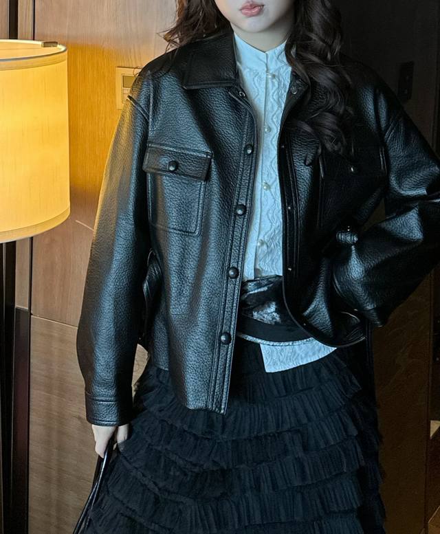 Minimalist sheepskin lychee pattern short top! Minimalist and handsome! Sml! Br