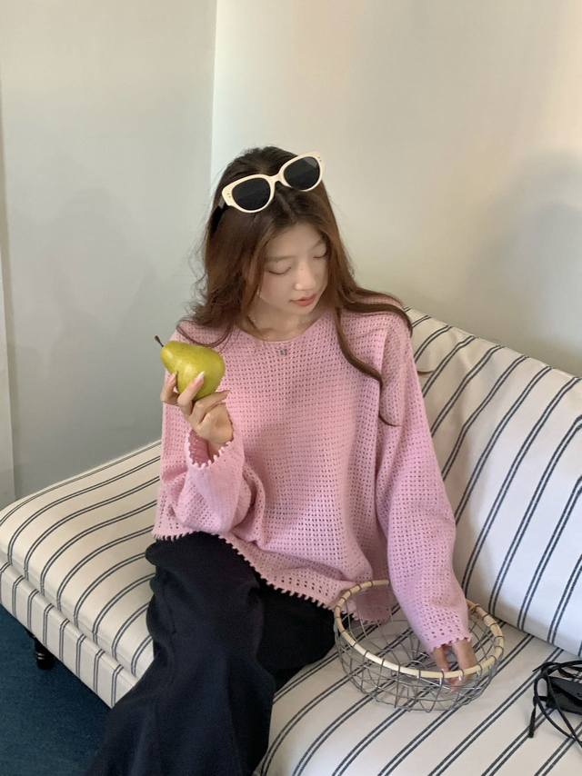 Ingredients: 100% woolSize: One size Color: Creamy white, white peach pink, cre