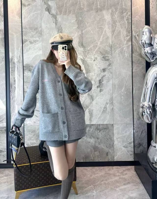 New Gucc* letter jacquard surf series knitted cardigan,