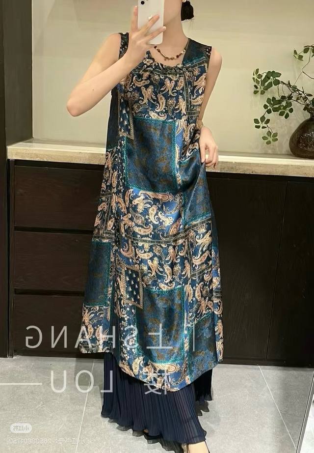 The best-selling 100-person silk Xiangyun yarn exquisite high-end pleated dress
