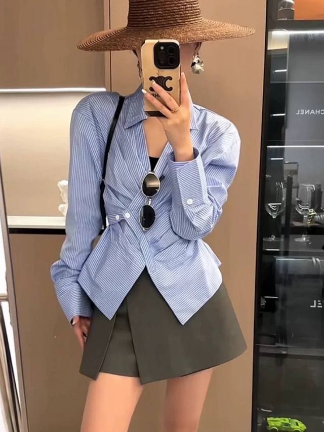 Best hit French retro elegant temperament shirt with a relaxed cut cross V-neck,