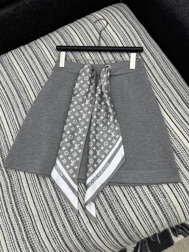 Hot item in stock Original custom Lv