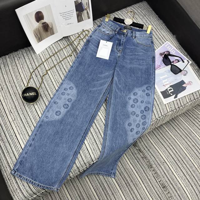 Highly recommend Cha*'s new Double C Logo printed straight-leg jeans from the 2