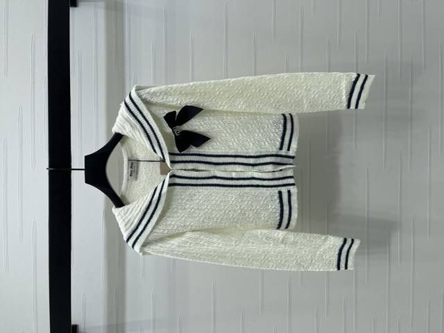 New, original, high-quality, Miumi* 2025 Early Fall collection! Bow-knot shawl