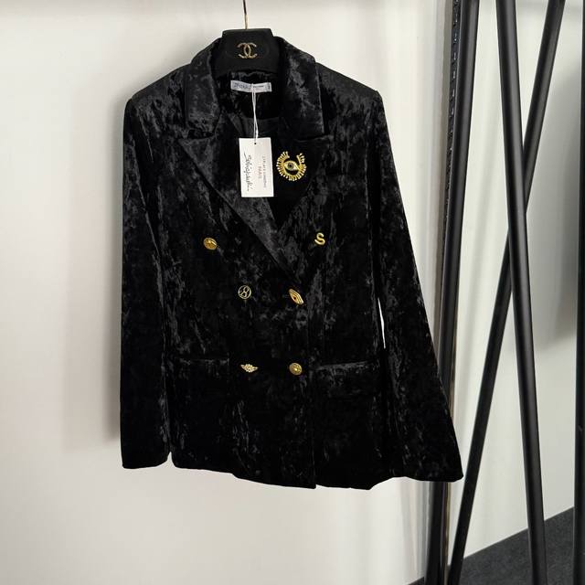 Style No. 20255404 Schiaparelli's latest high-end custom-made gold-colored spec