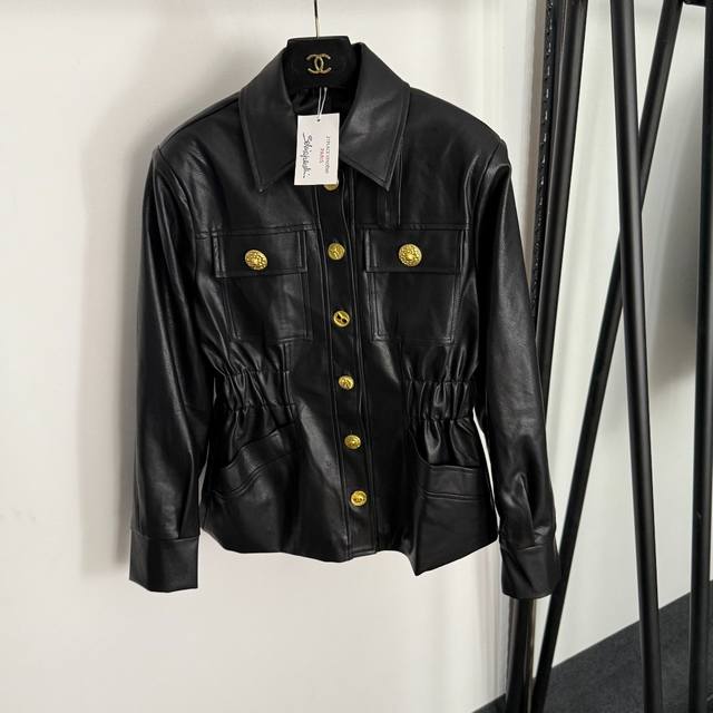 Style No. 20255381 Schiaparelli's latest high-end custom gold-colored button wa