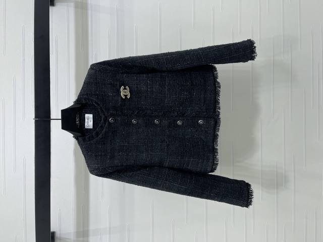 New, original, high-quality Chane* 2025 Early Fall collection! This woven fring