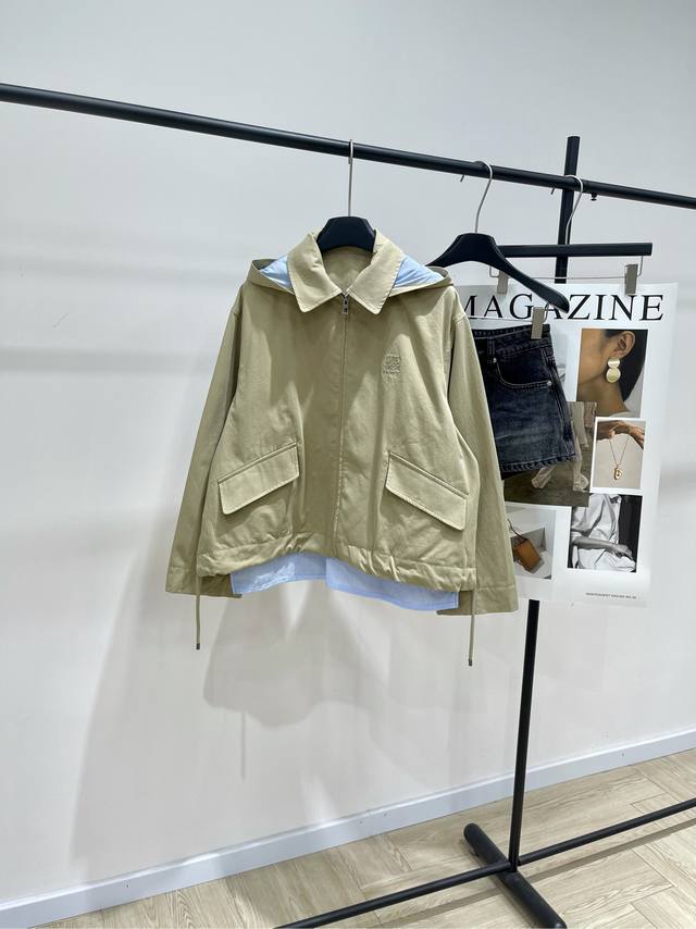 Loe khaki hooded fake two-piece parka ., fabric: cotton Color: khaki Loewe 2025