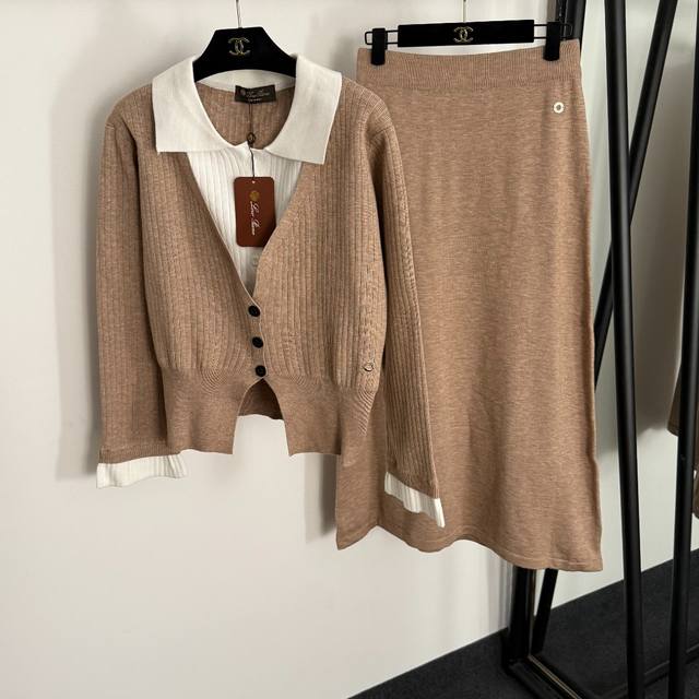 Style No. 20255380 Loro Piana*Lp new knitted suit, a metal ring decorated fake