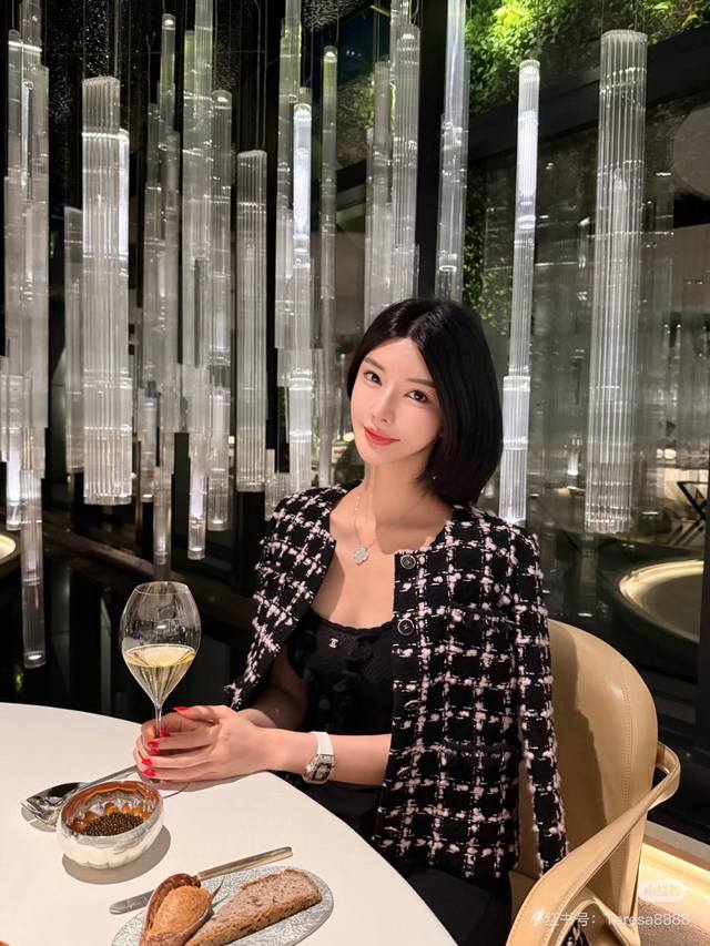 25B High-end Handicraft Series New Pink Plaid Round Neck Tweed Jacket The real t