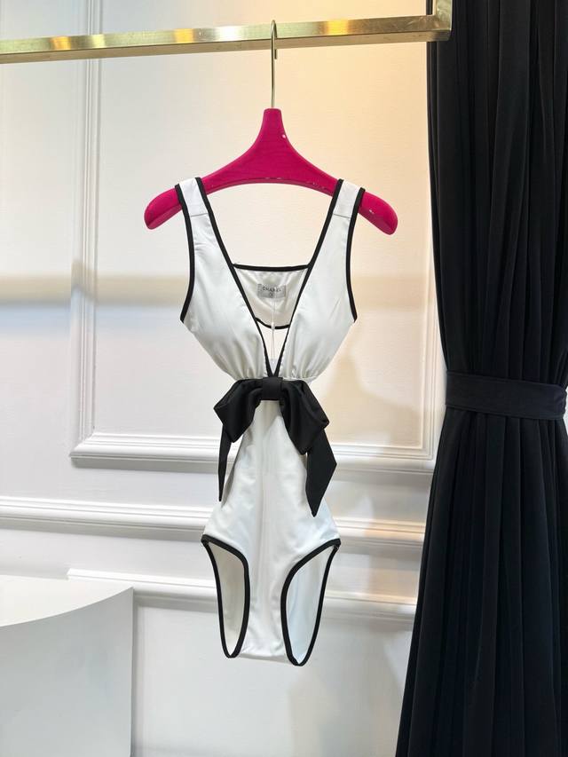 All swimsuits, underwear, and panties do not support returns, exchanges, or col