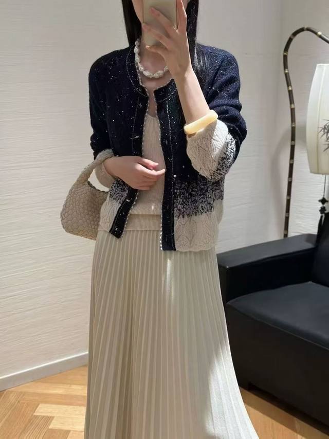 European station color matching hollow beaded fine wool sweater new high-end lo