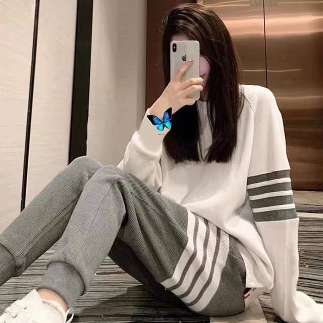 Plus velvet and thickening 185 Size: Smlxlxxl Color: Black + Gray, White + Gray