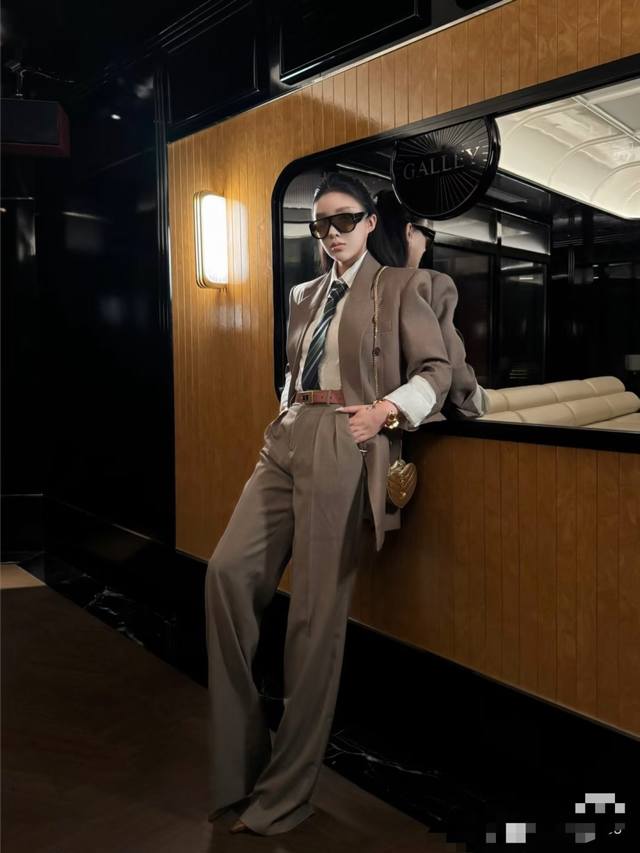 Luxury 2025 Autumn and Winter Catwalk Suit Yangshulin High-Intelligence Worsted