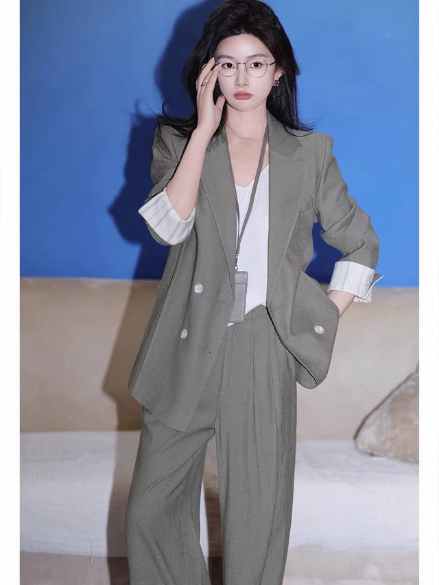 Hot new arrival! Must-see above! High-end contrasting lapel suit! A smart and ef