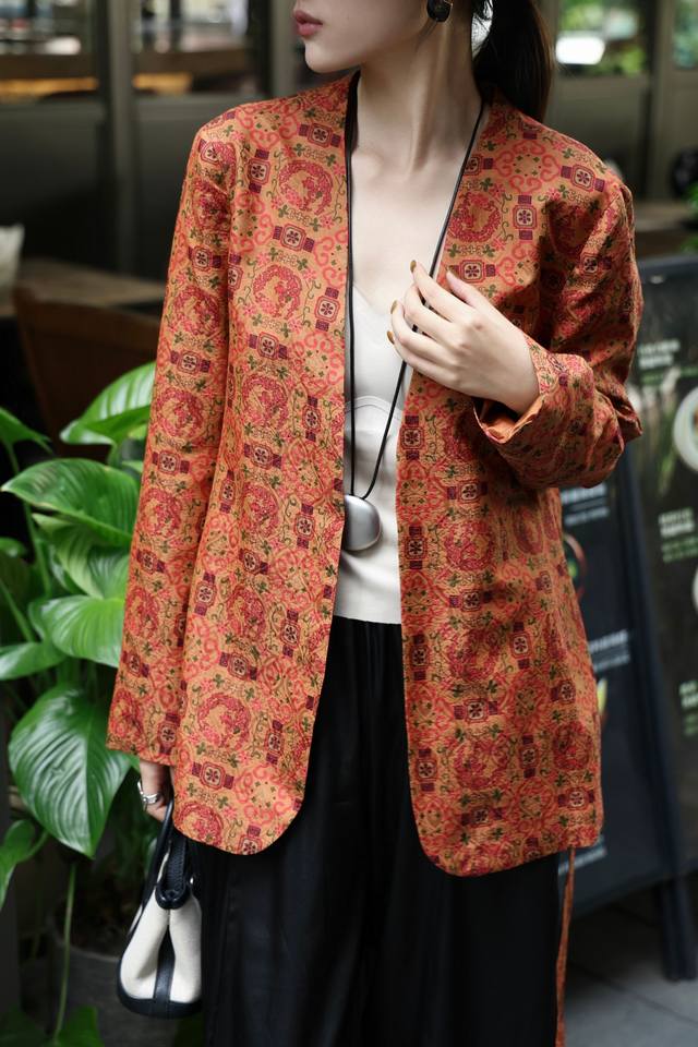 Hot new arrivalMinimalist silk shantung yarn suit jacketwith belt for versatile