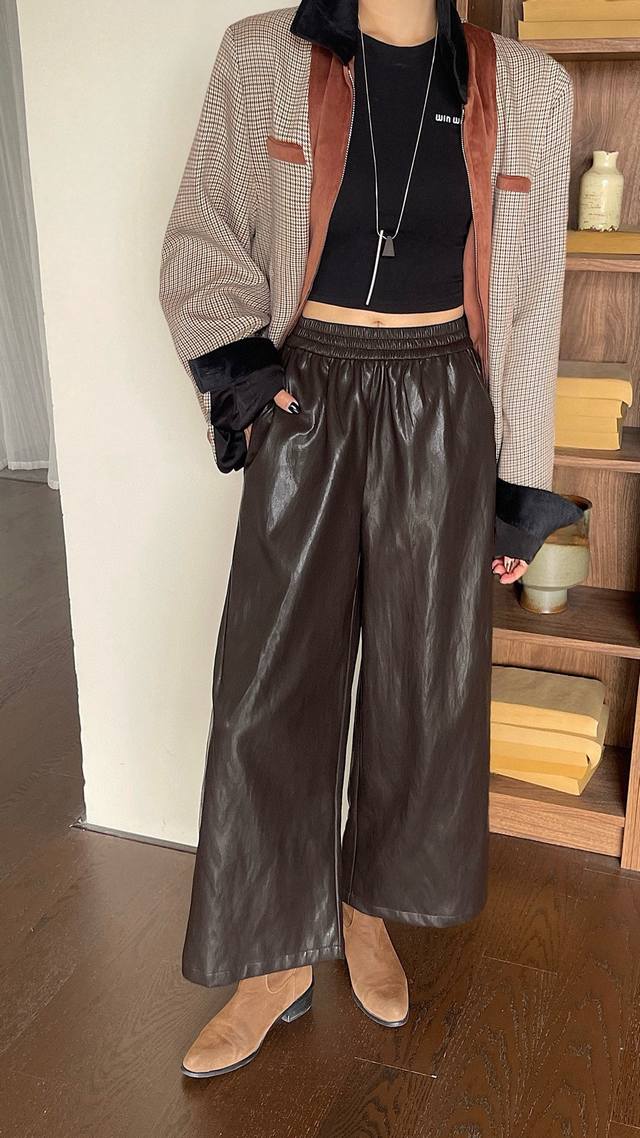 2025 Autumn and Winter Hot Style Metal Wire No-Wash Protein Leather Flower Bud N