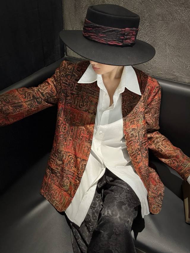 Silk shantung silk printed suit jacket with lining and pockets S Xl