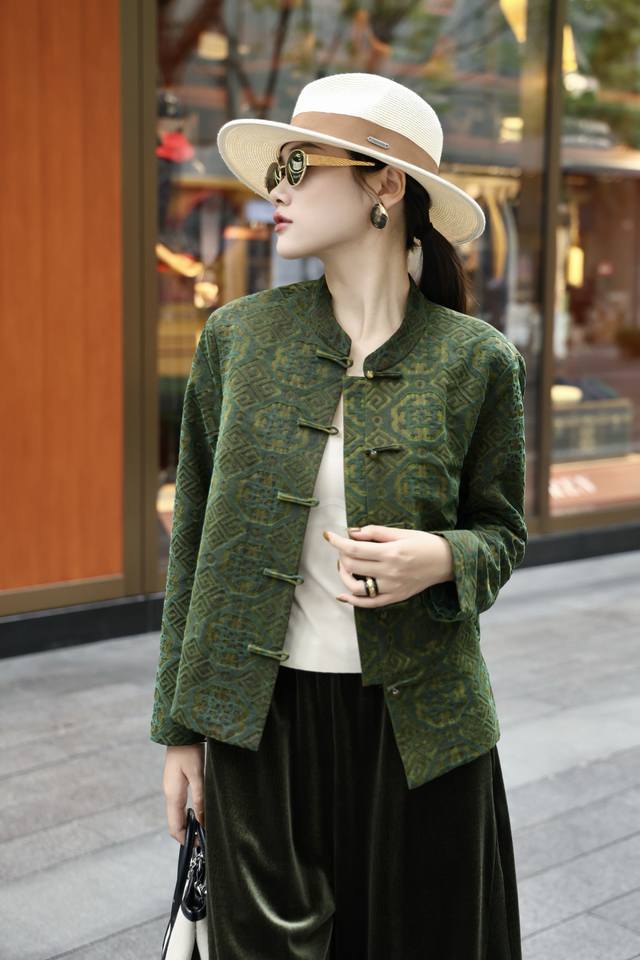 Hot new arrival series brocade and thick saffron yarn retro jacquard jacket Fabr