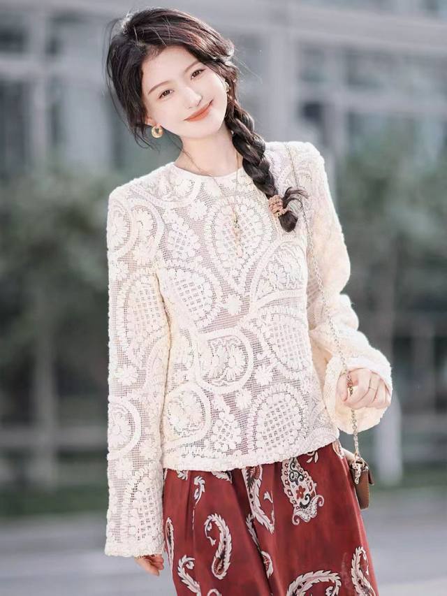 Hot item recommendation! ! Exquisite line: Madeline flower blouse 25 new round n
