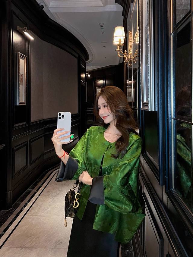 The new spring and autumn style high-end new Chinese style acetate jacquard shor