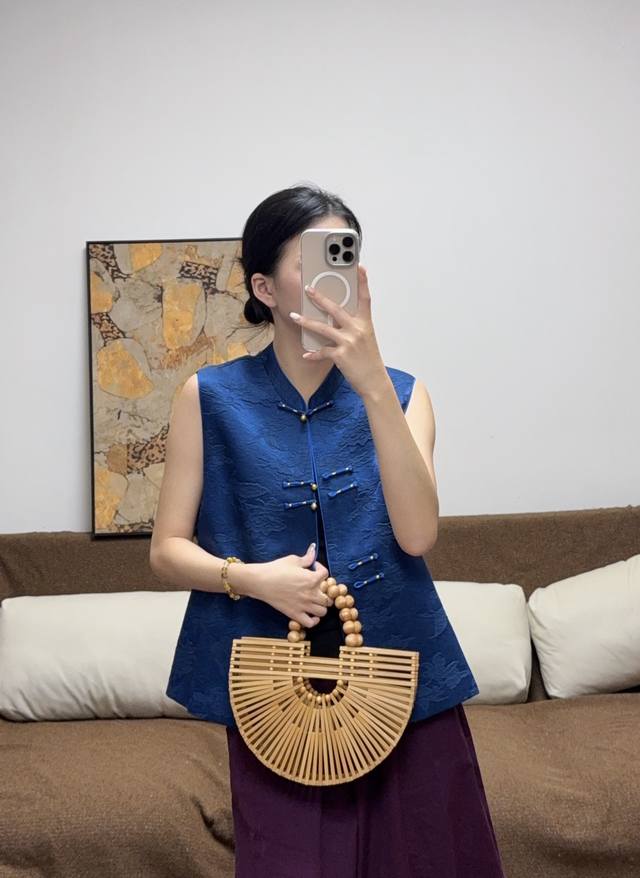 Mulberry silk jacquard vest! Sleeveless version is neat, Chinese stand-up collar