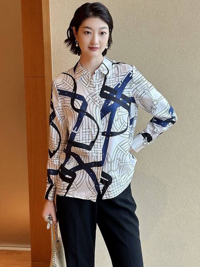 Latest replenishment order shipment H home positioning twill silk printed top hi