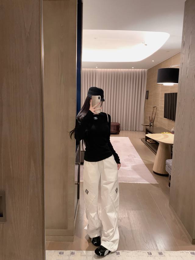 Chane* Xiaoxiang exquisite double C embroidery slim long-sleeved bottoming shirt