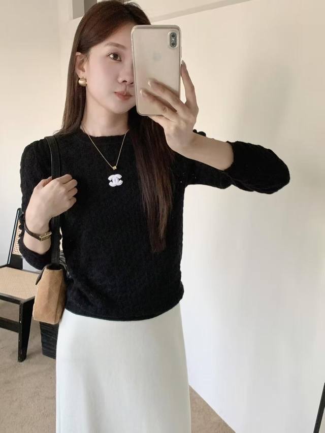 knitted sweater Xiaoxiangjia 25 new logo towel embroidered knitted sweater Colo