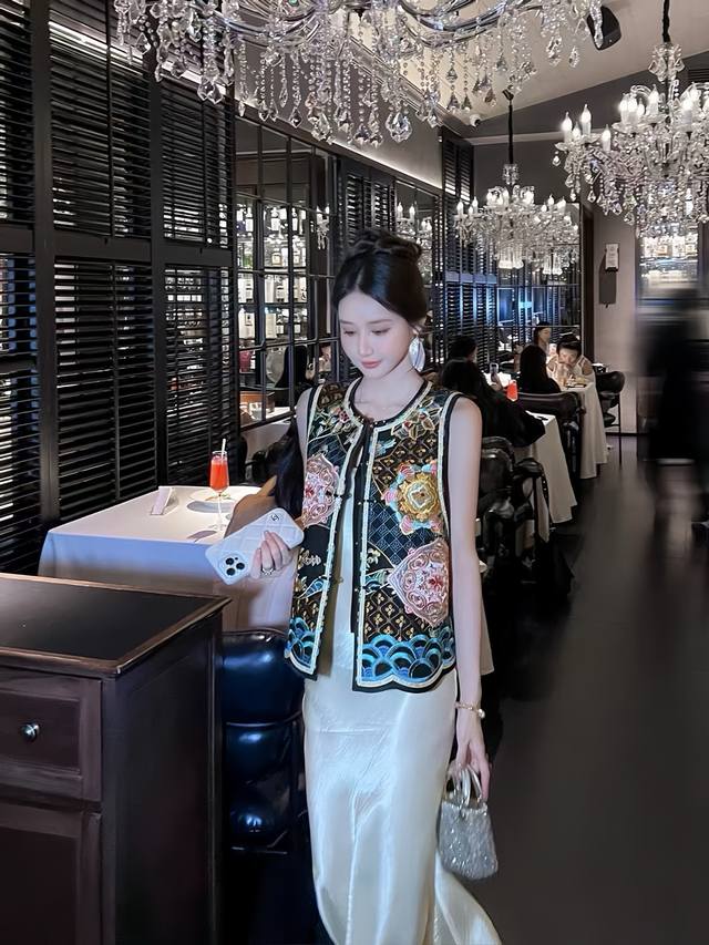 Invincible hot-selling Chinese style high-end heavy embroidery light luxury beau