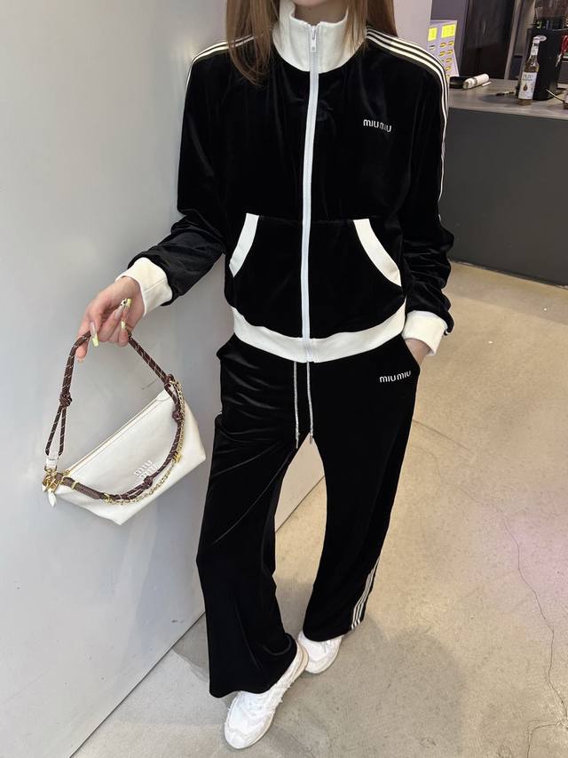 Miumi* 25Ss new jacket, wide-leg pants suit, velvet fabric, striped ribbon stitc