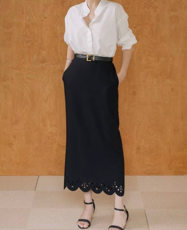 New autumn and winter skirt, hollow hem burnishing process, elastic waistband f