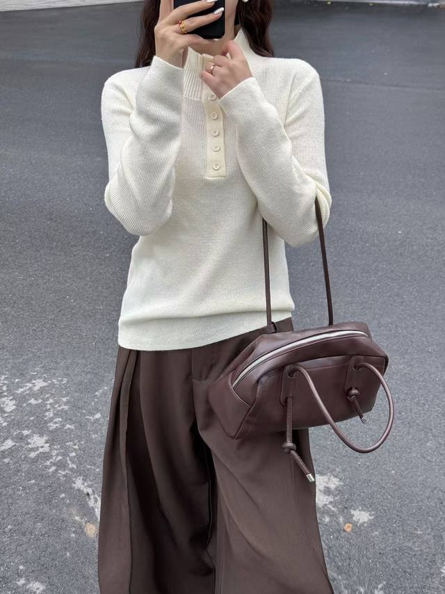 B High-grade solid color button soft and superfine wool new wool sweater autumn